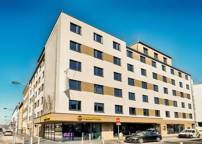 Wien-stadthalle Готель