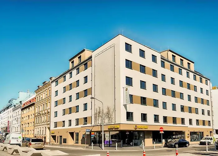 Wien-stadthalle Готель Відень