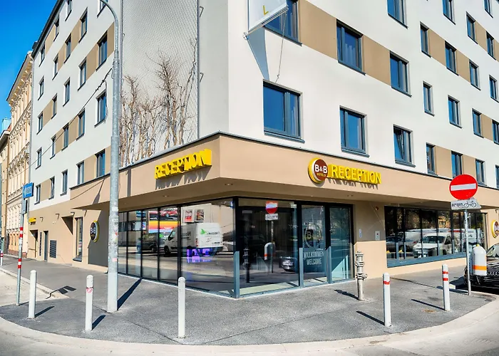 Wien-stadthalle Готель 3*